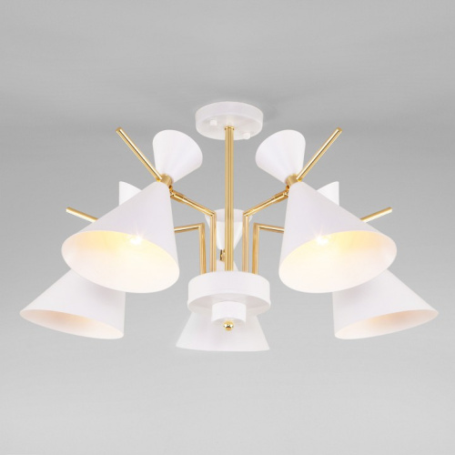 Потолочная люстра Eurosvet Apart 70114/5 белый. Фото №1